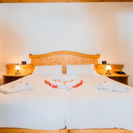 Hotel Dolomiti Di De Martin D Oscar Comèlico Superiore Esterno foto